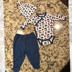 Kickee Pants Christmas Presents Outfit Set NWOT